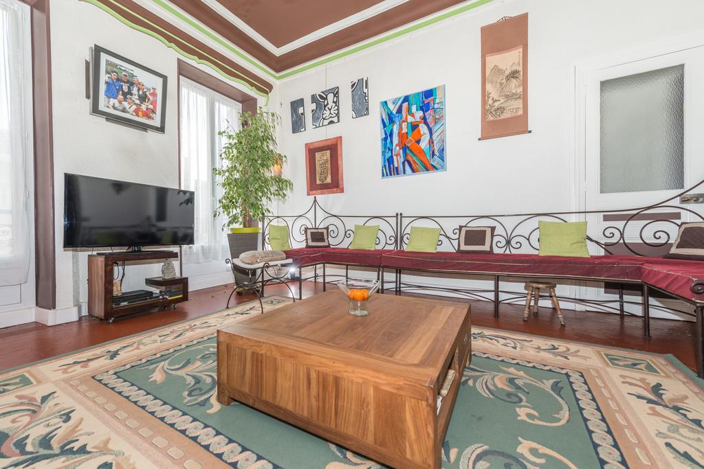 Appartement Maam - Bugeaud à Marseille Chambre photo
